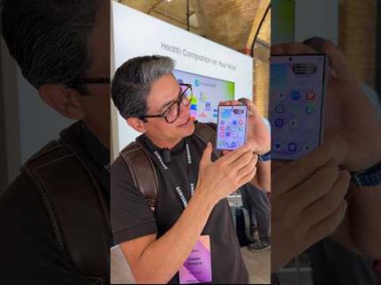 NOVO Galaxy Z Fold 8 QUADRADINHO em MÃOS! #shorts #GesielTaveira