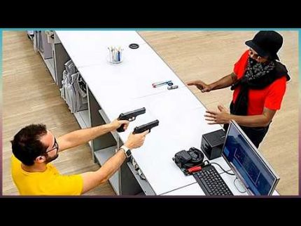 Quando Os Ladrões Assaltam A Casa ERRADA!