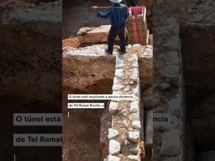 Misterioso túnel milenar é descoberto em uma cidade bíblica​