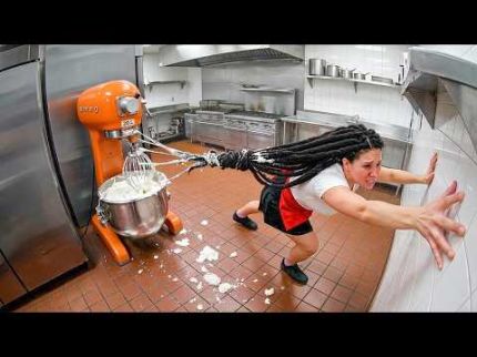 OS MAIS ENGRAÇADOS FRACASSOS CULINÁRIOS FLAGRADOS PELAS CÂMERAS